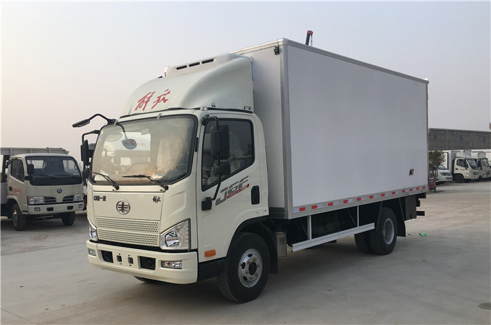 解放虎VJ6F 5.2米冷藏車