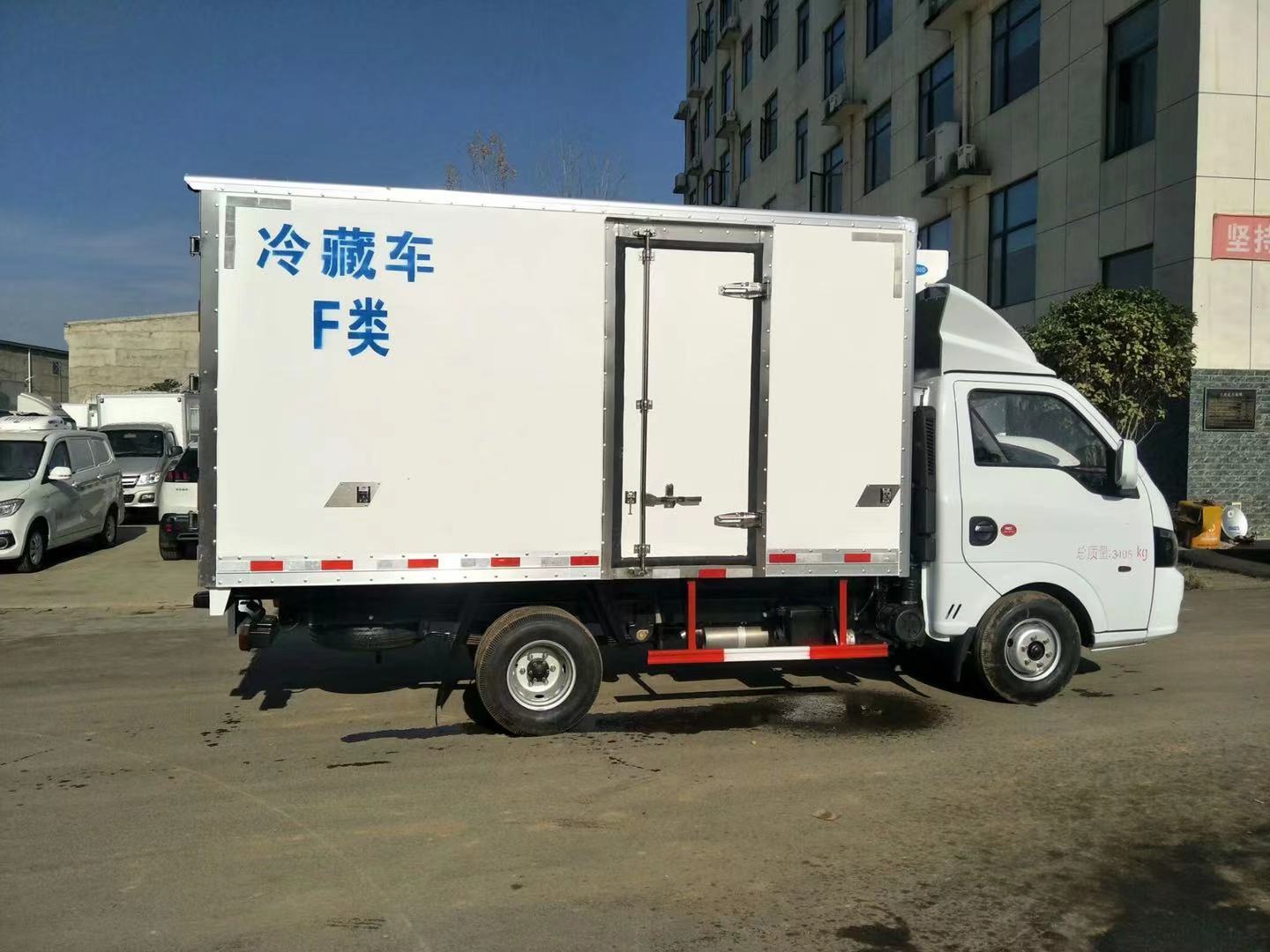 東風(fēng)途逸冷藏車(國六)