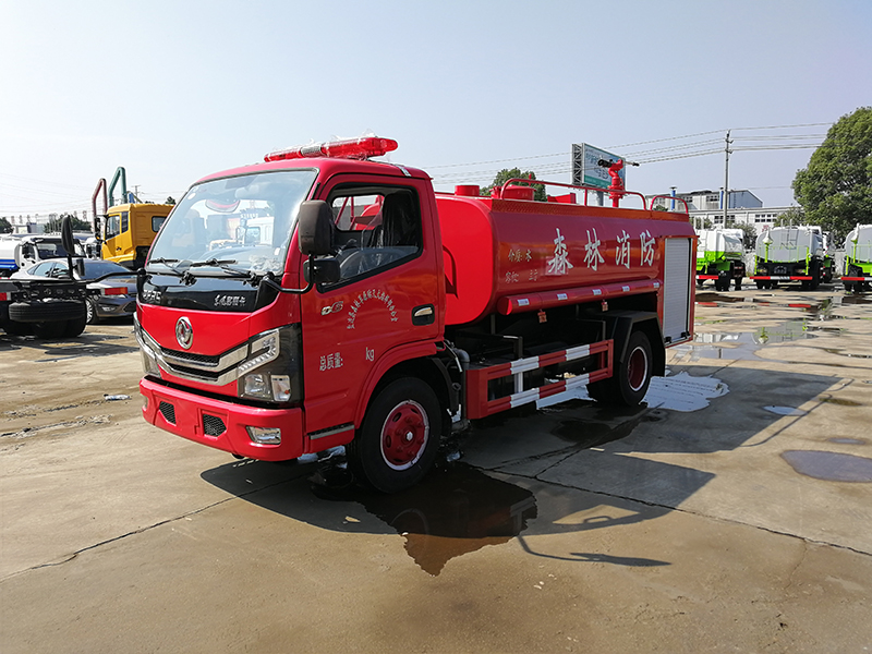 4.5噸東風(fēng)消防灑水車