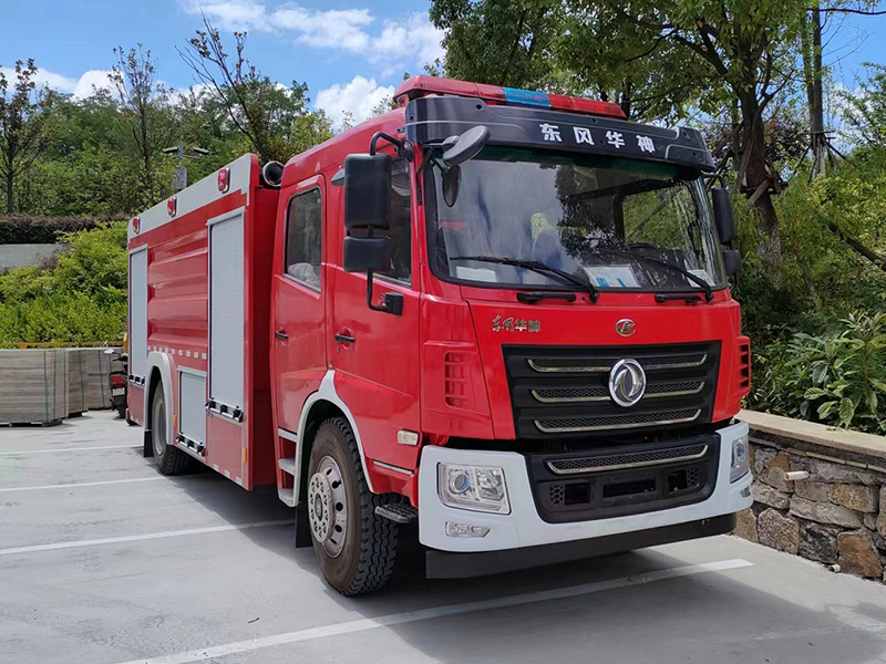 東風(fēng)華神8噸 泡沫消防車