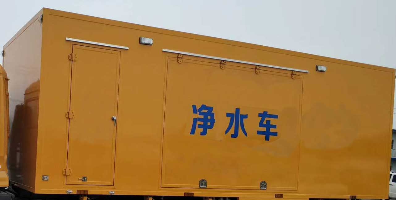 程力牌CL5120XYL6BZ型醫(yī)療車