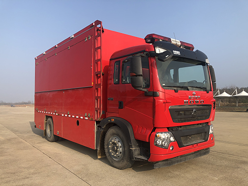 程力威牌CLW5130TXFQC100/HW型器材消防車